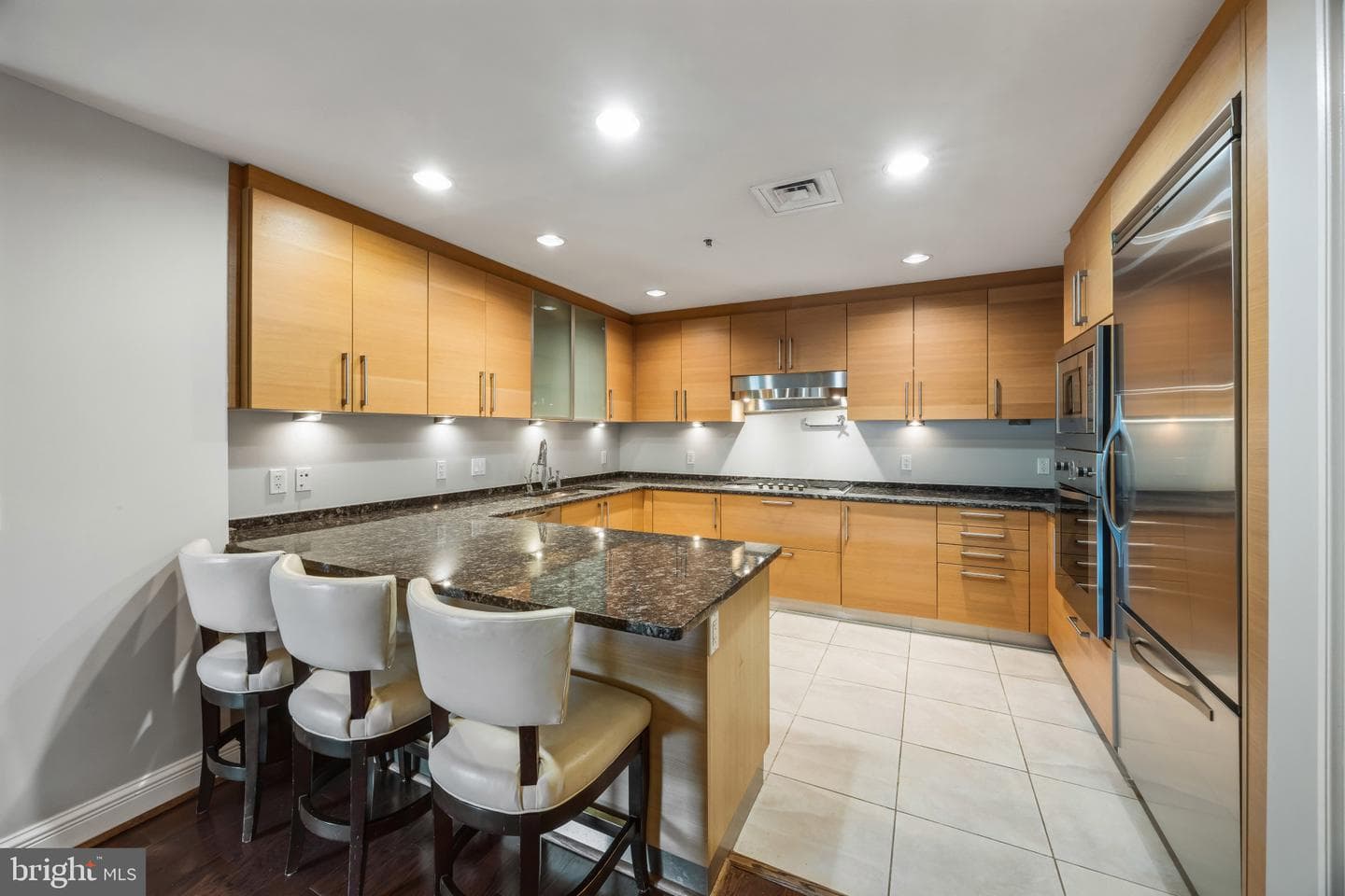 801 Key Highway #323 photo 12