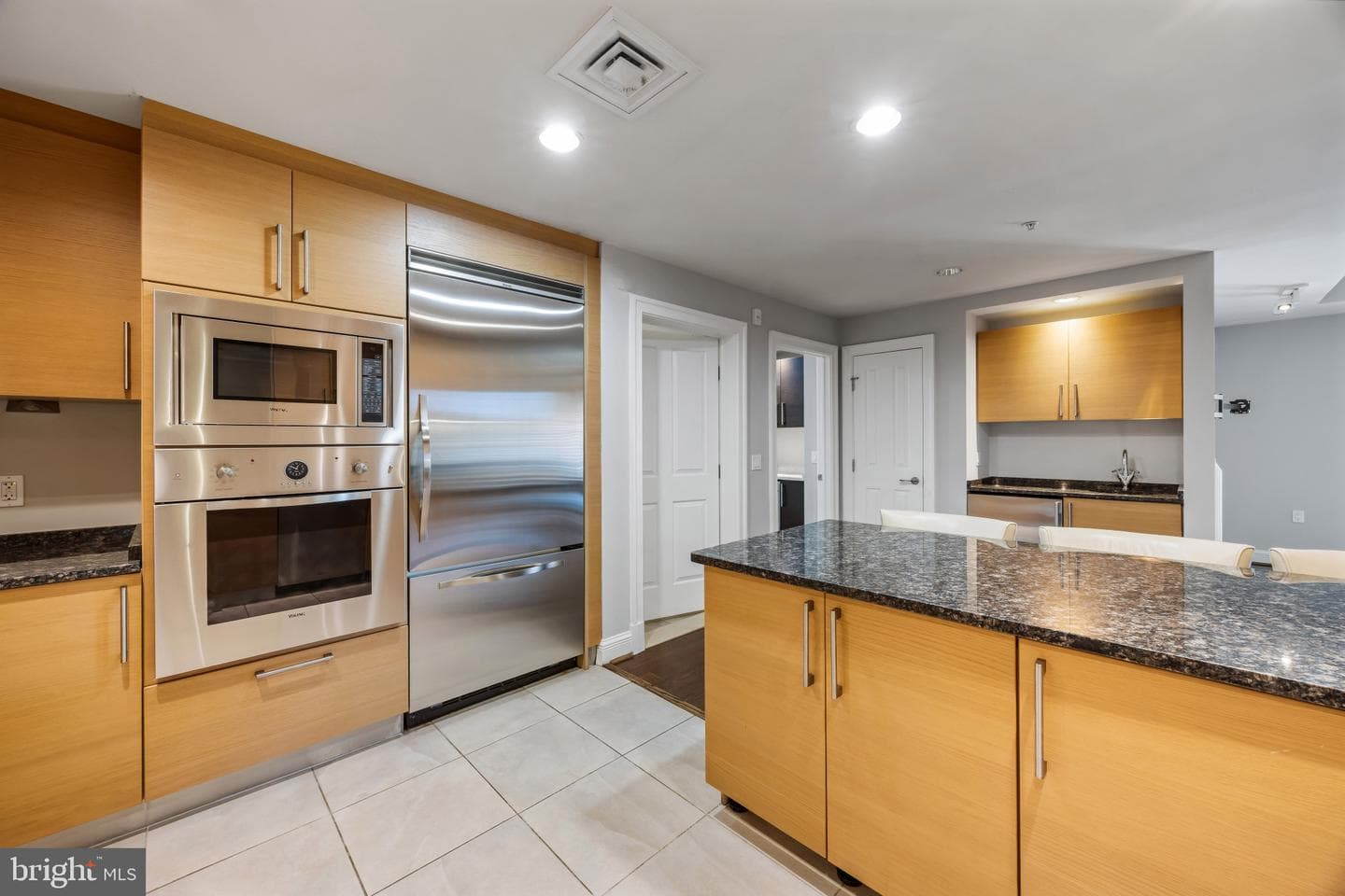 801 Key Highway #323 photo 14