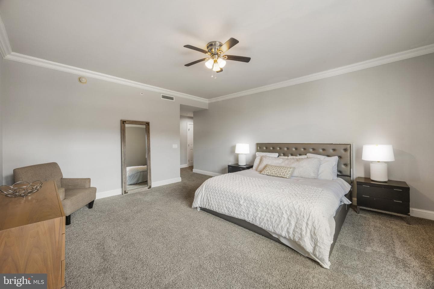 801 Key Highway #323 photo 25