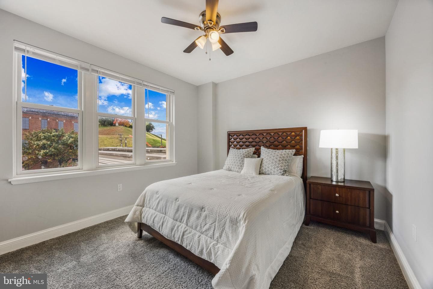 801 Key Highway #323 photo 34