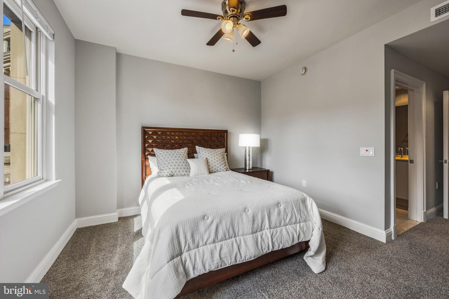 801 Key Highway #323 photo 35