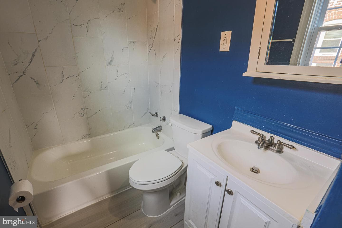 2819 Bookert Drive photo 3