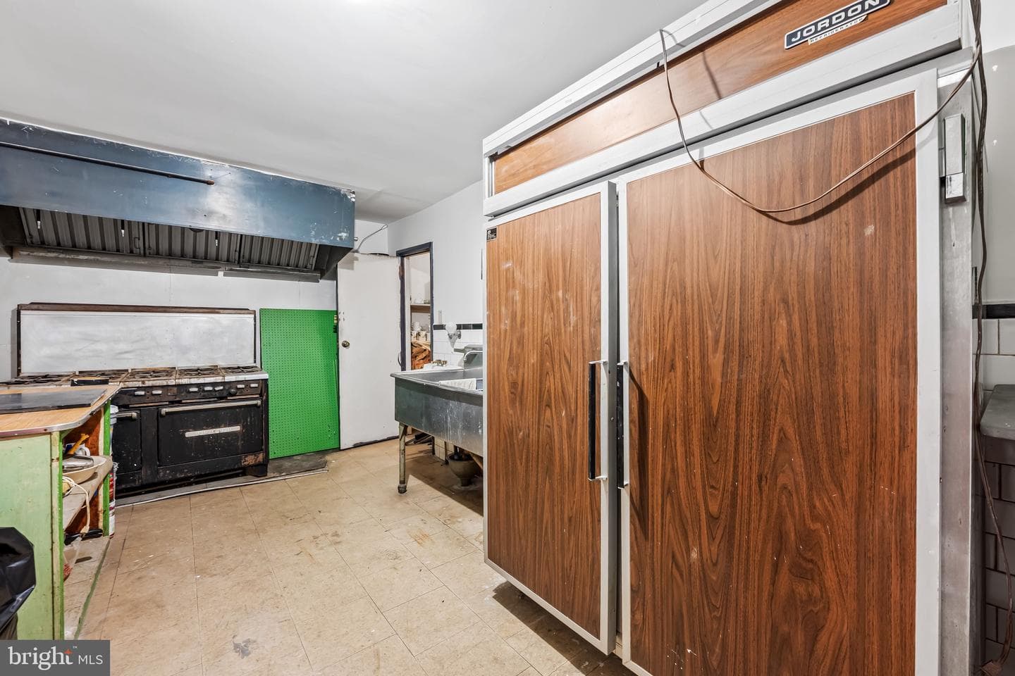 244 S Highland Avenue photo 10