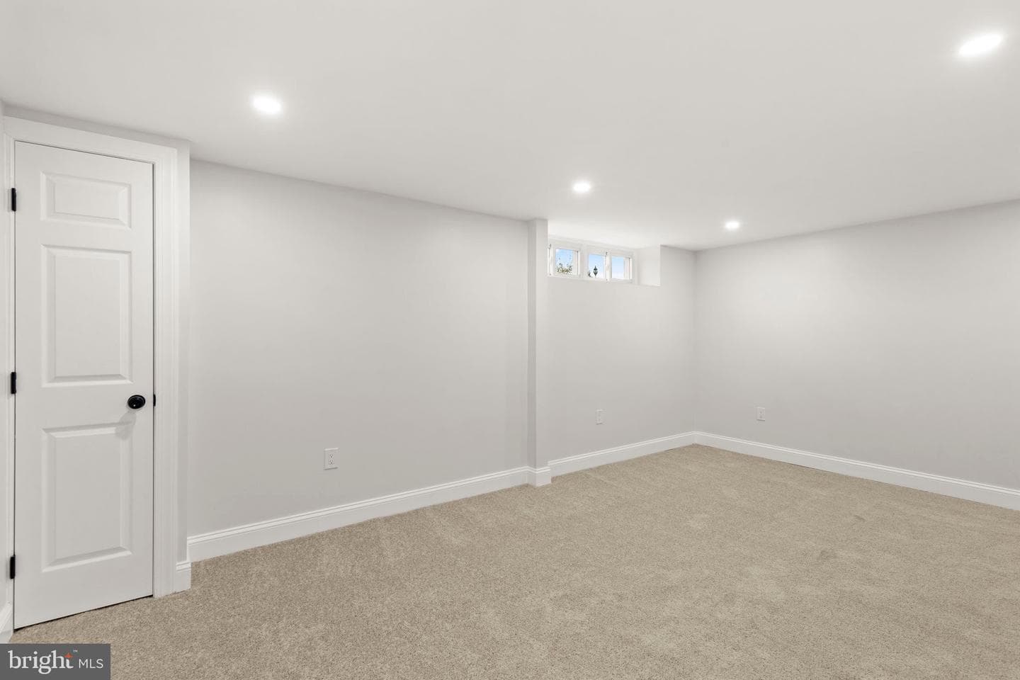 1107 E Northern Parkway photo 28