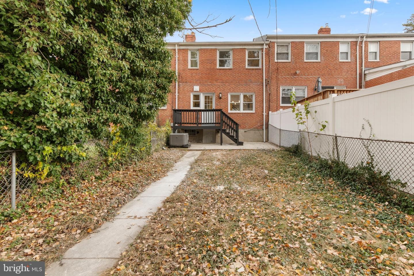 1107 E Northern Parkway photo 34