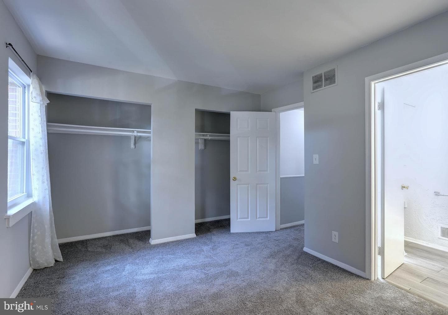 410 N Washington Street photo 13