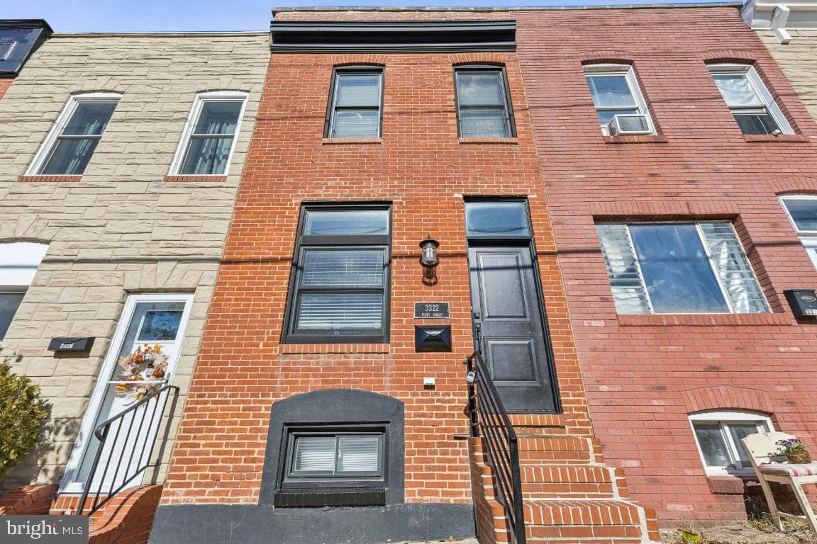 3322 Fleet Street photo 1