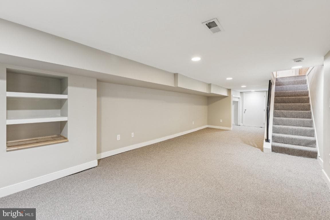3322 Fleet Street photo 10