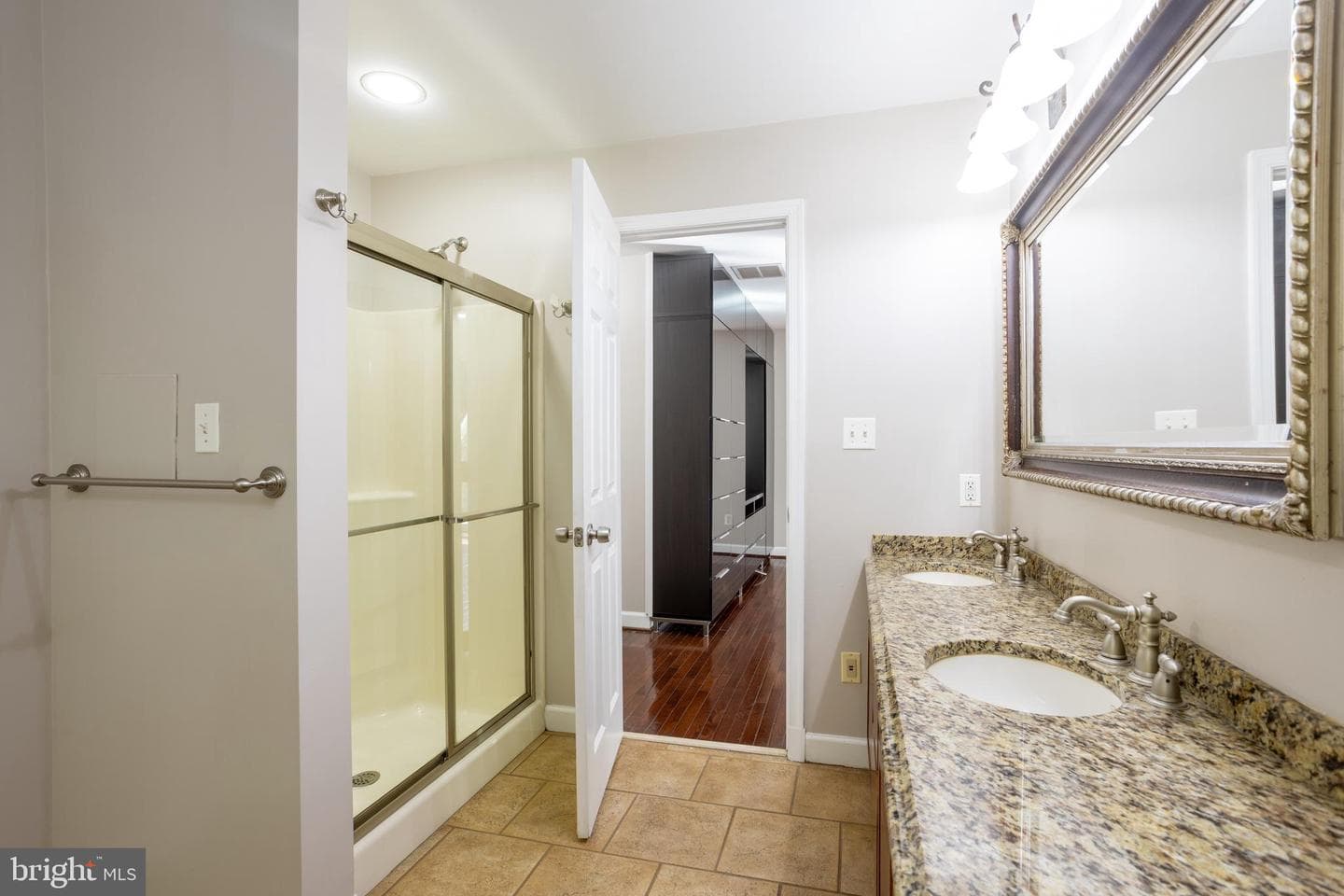 3306 Labyrinth Road photo 36