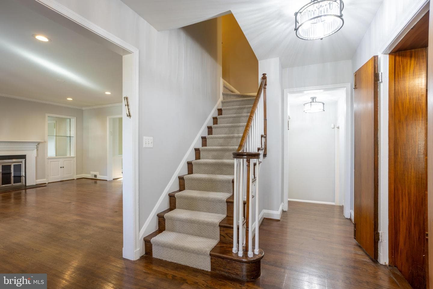 3306 Labyrinth Road photo 6