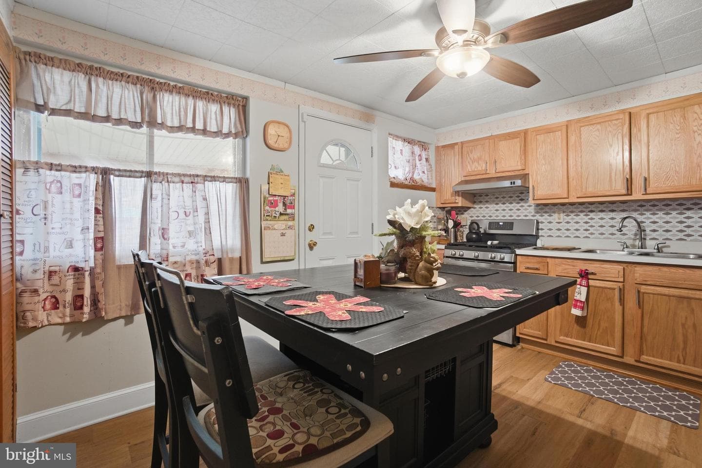 639 Lucia Avenue photo 10