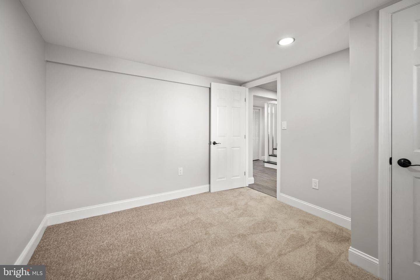 3203 Rosalie Avenue photo 32