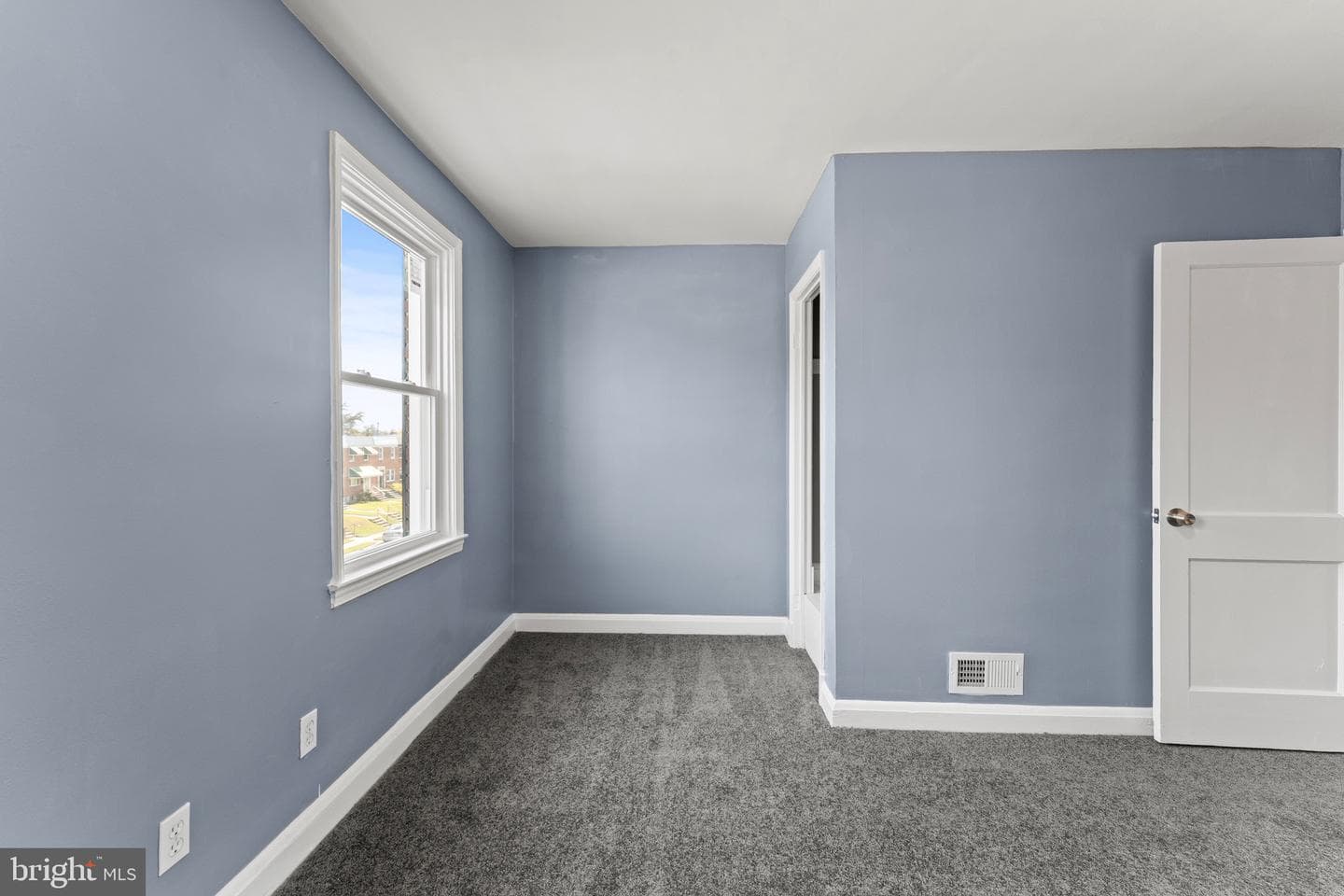 3693 Kenyon Avenue photo 22