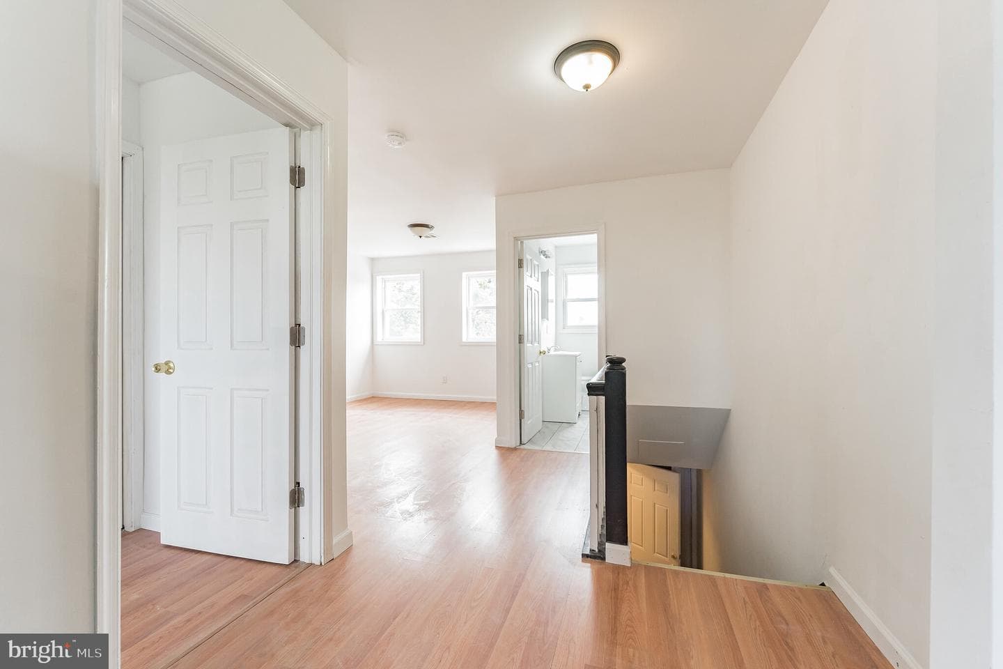 1310 N Ellwood Avenue photo 1