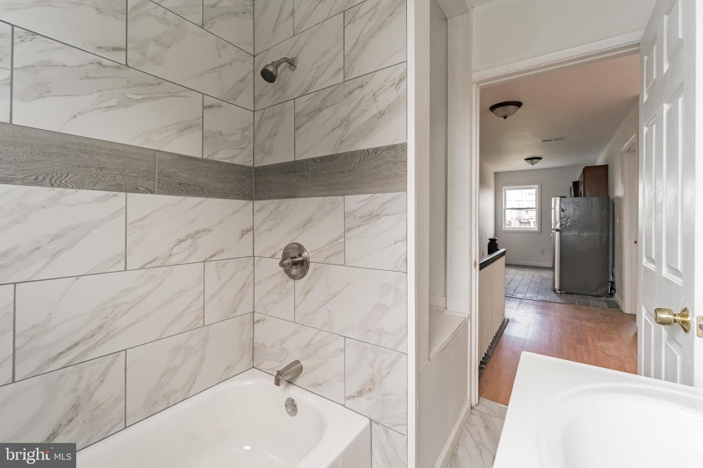 1310 N Ellwood Avenue photo 11
