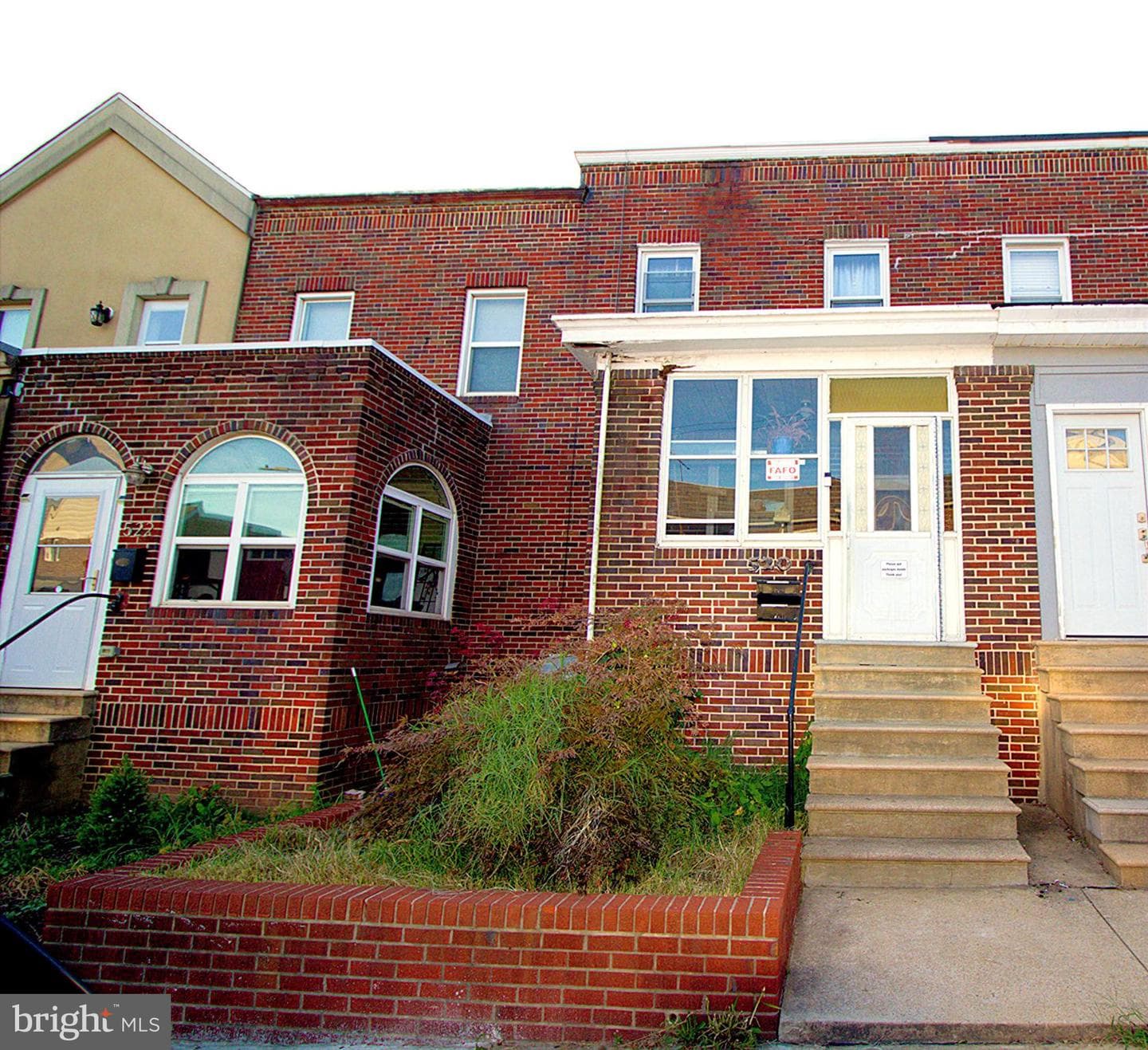 520 Tolna Street photo 1