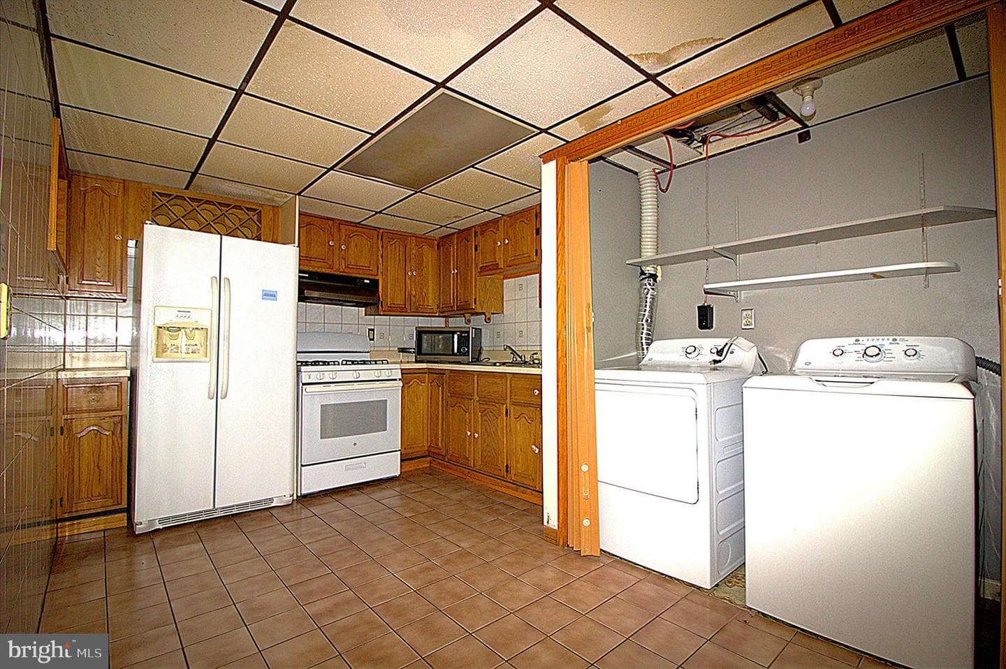 520 Tolna Street photo 12