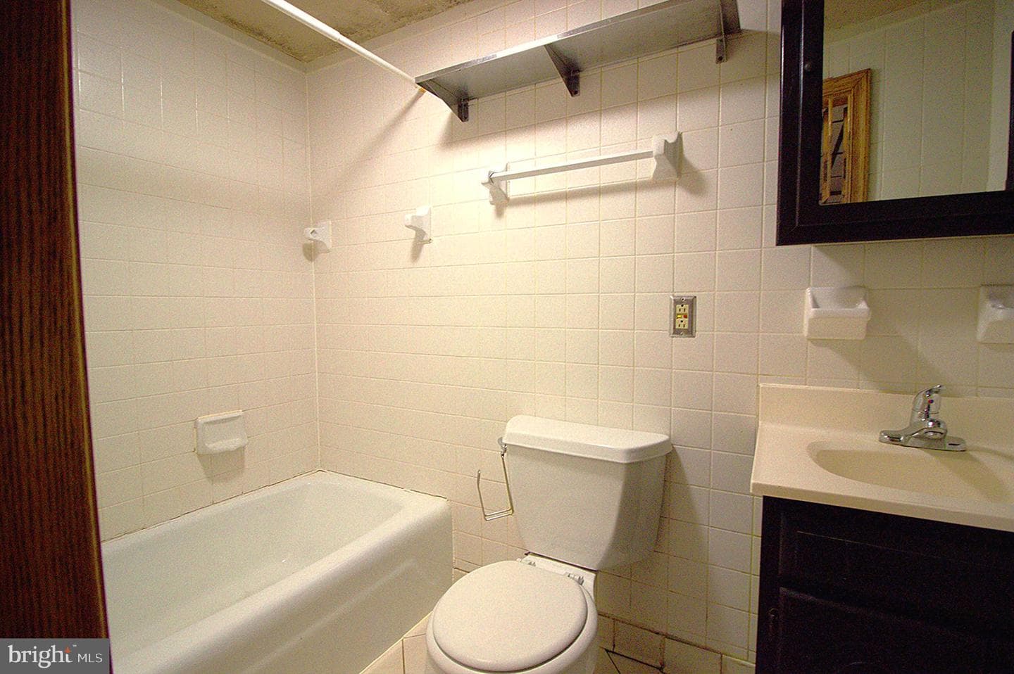 520 Tolna Street photo 13