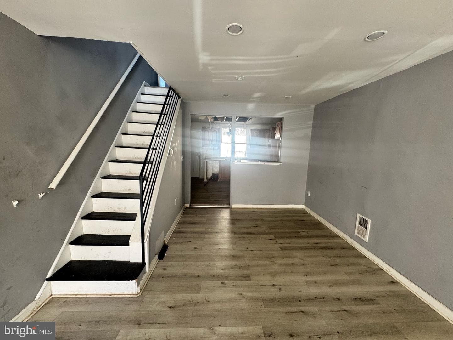 519 S Bentalou Street photo 16