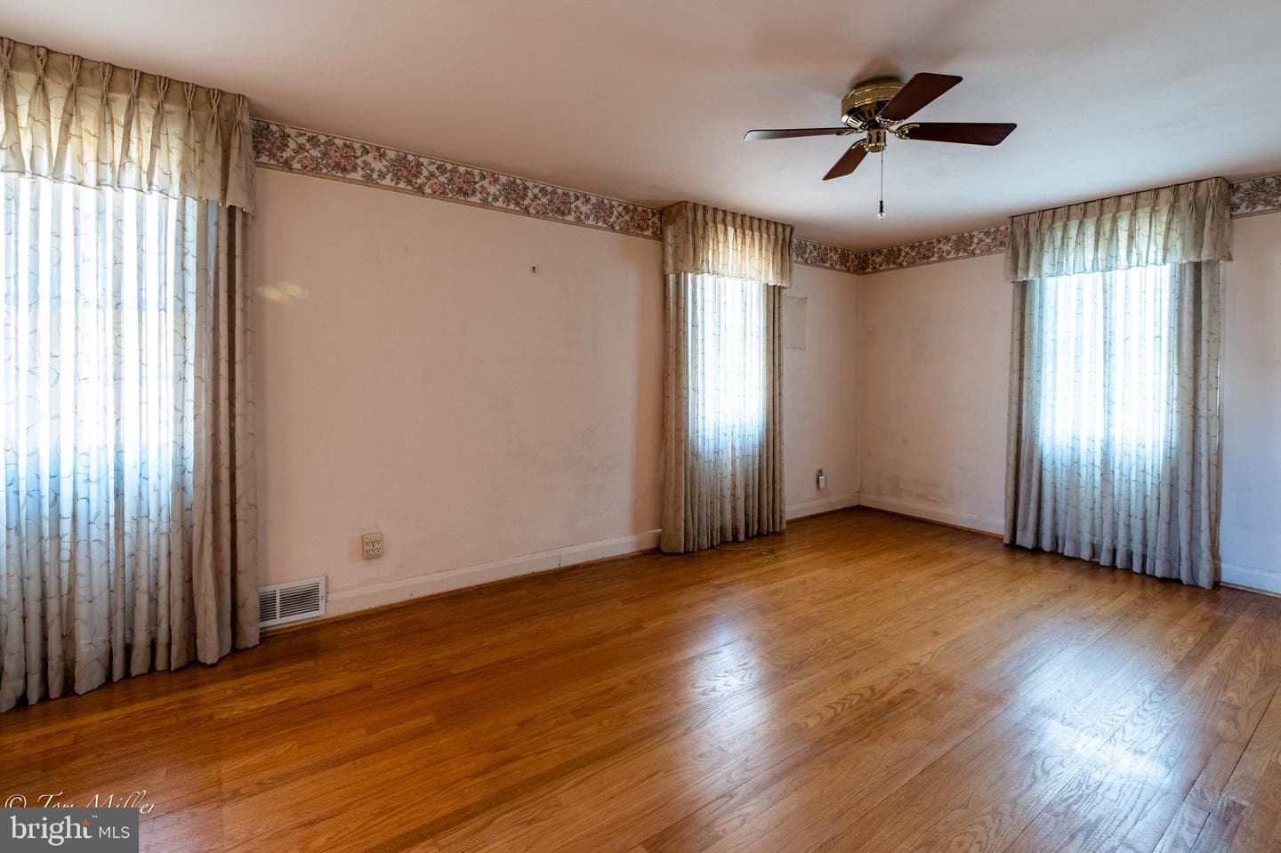 5510 N Charles Street photo 22