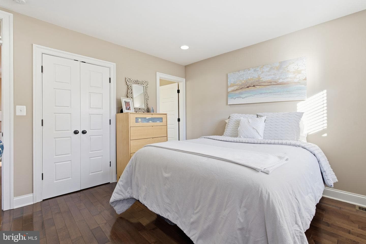 3903 Foster Avenue photo 21