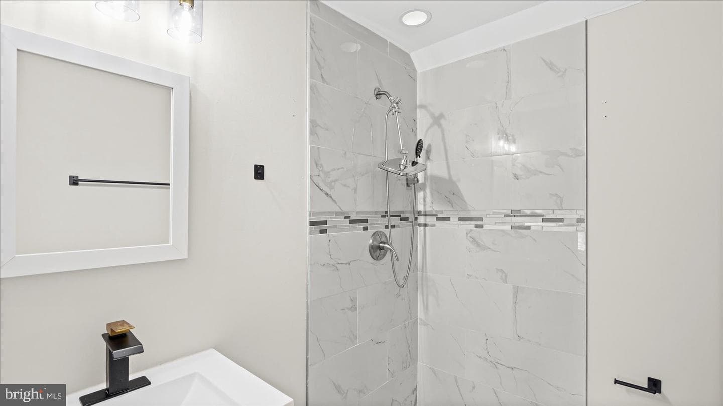 5300 Greenhill Avenue photo 36