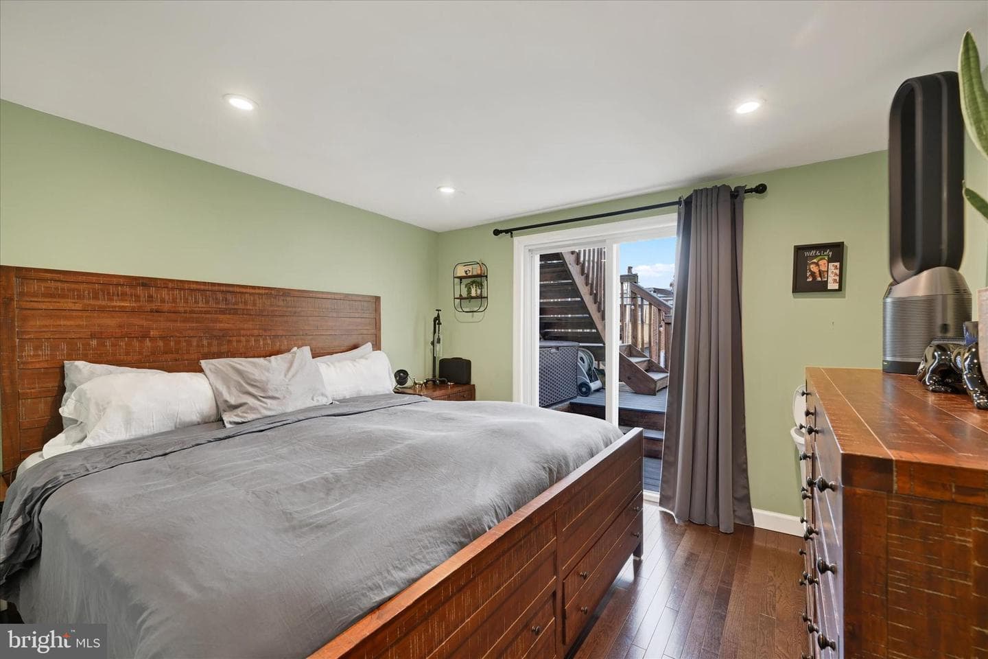1436 Andre Street photo 19