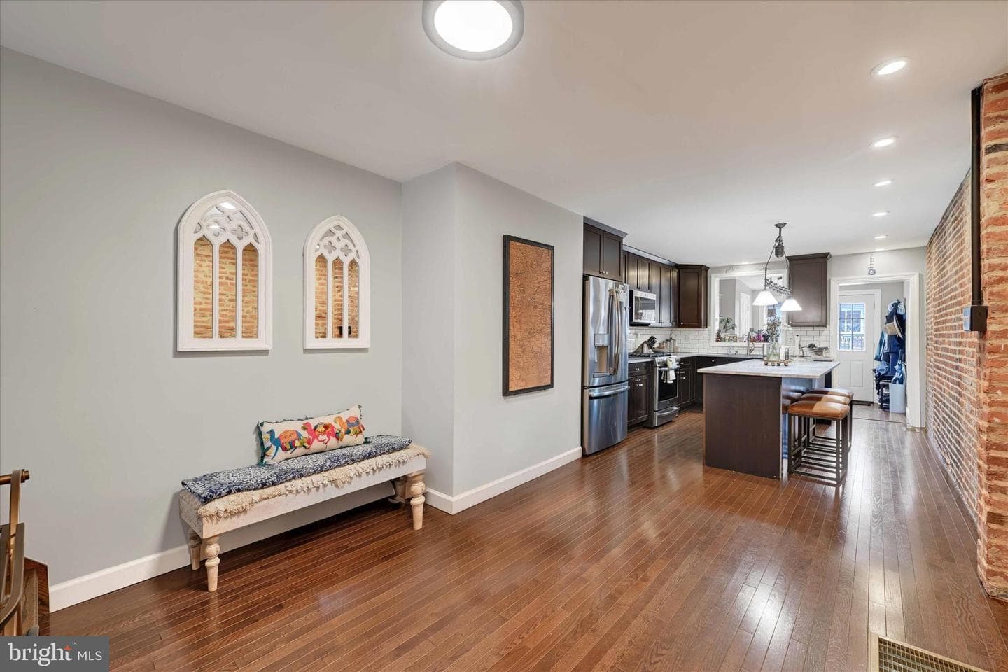 1436 Andre Street photo 6