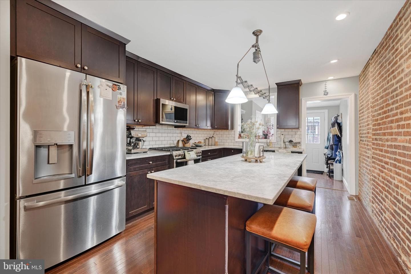 1436 Andre Street photo 9