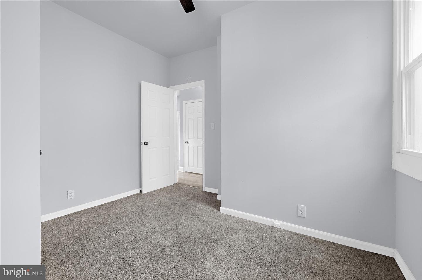 726 Highwood Dr photo 9
