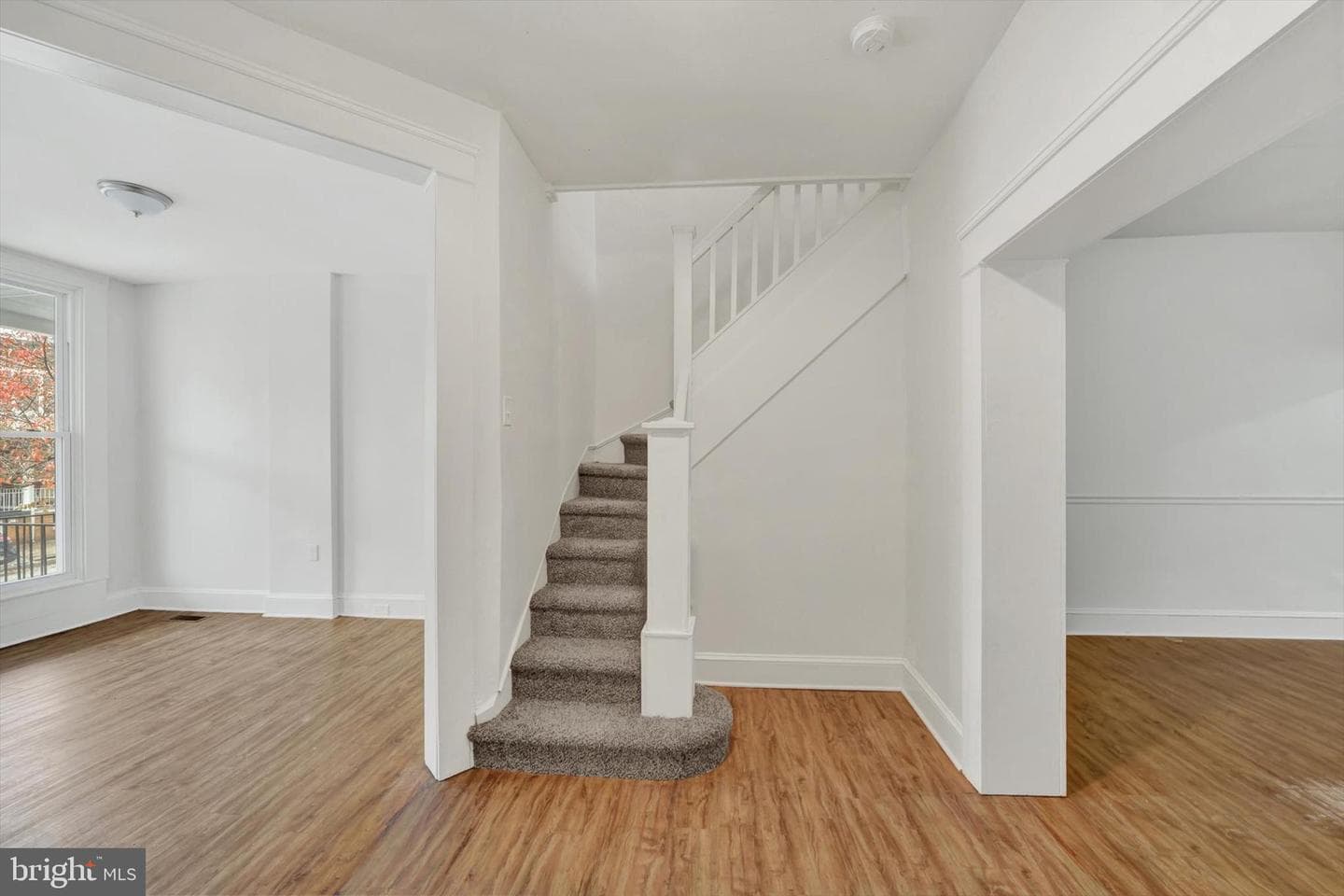 320 Ilchester Avenue photo 17
