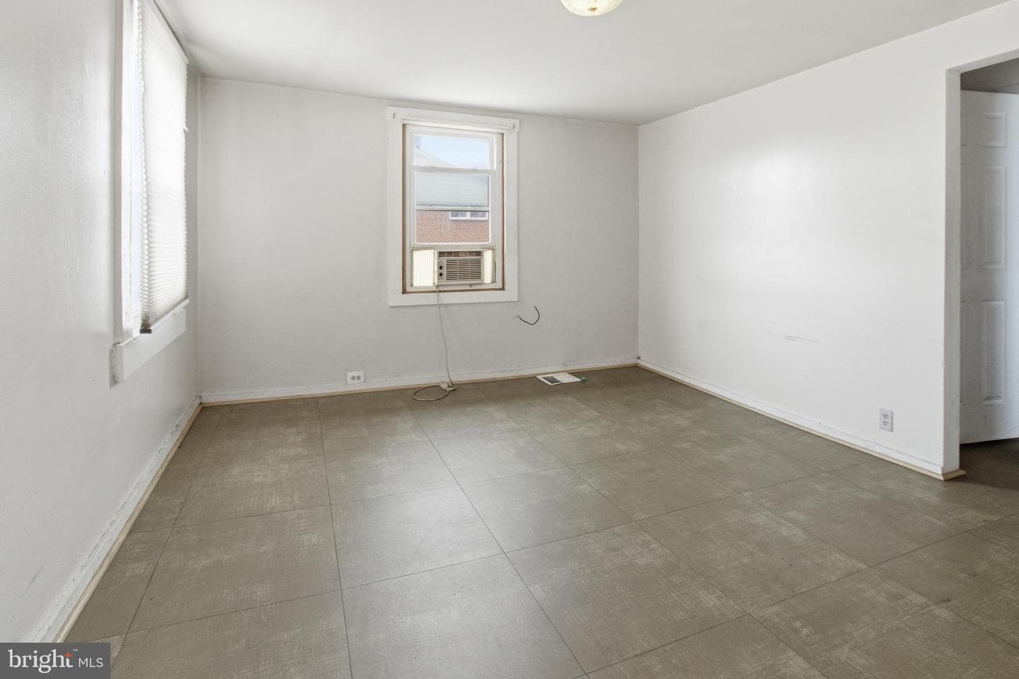 6408 Eastbourne Avenue photo 26