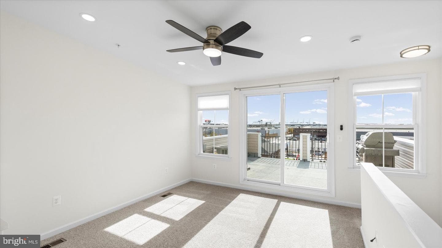 4611 Dillon Street photo 22
