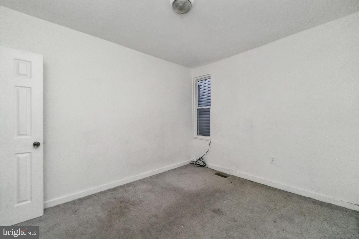 1828 Walbrook Avenue photo 11