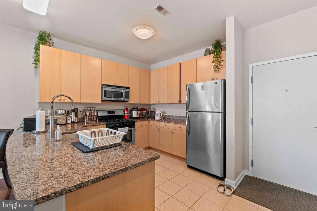 3201 Saint Paul Street #418 photo 5