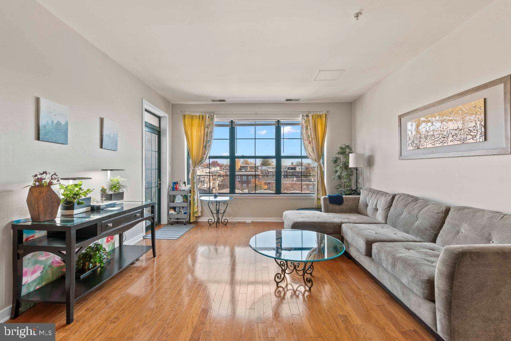 3201 Saint Paul Street #418 photo 9
