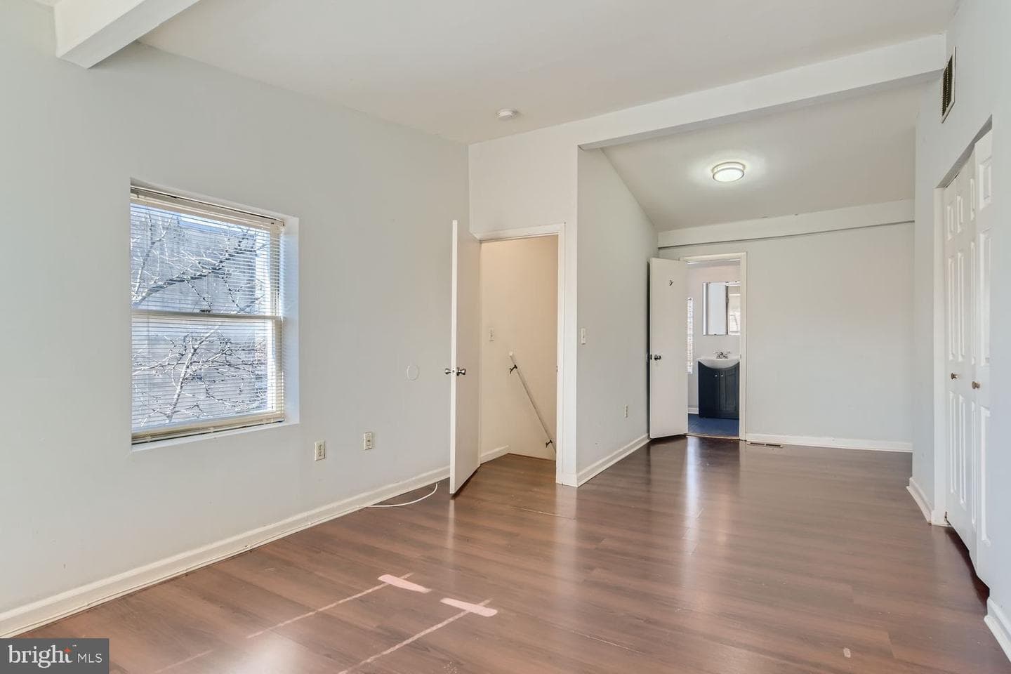 1022 W Lombard Street photo 7
