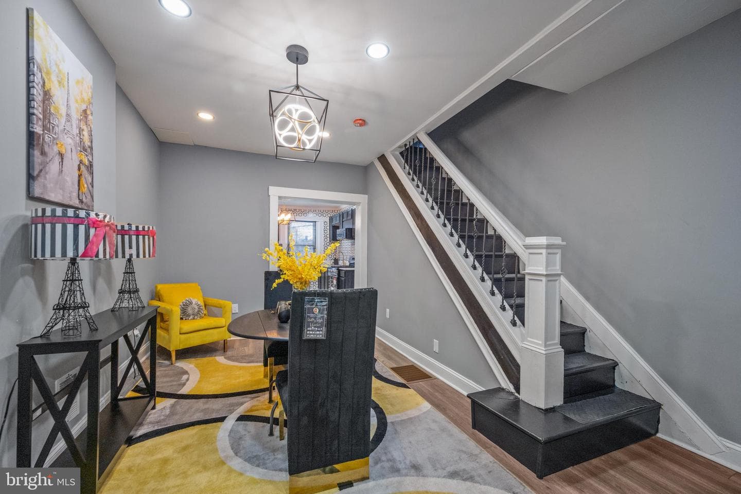 2525 W Lombard Street photo 6