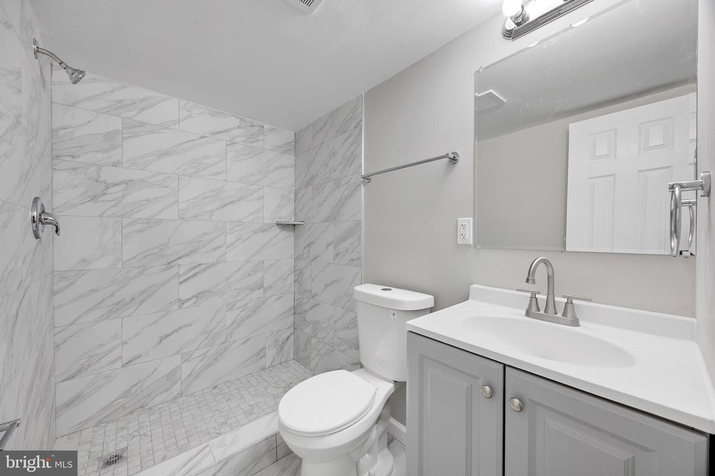 3214 Presstman photo 30