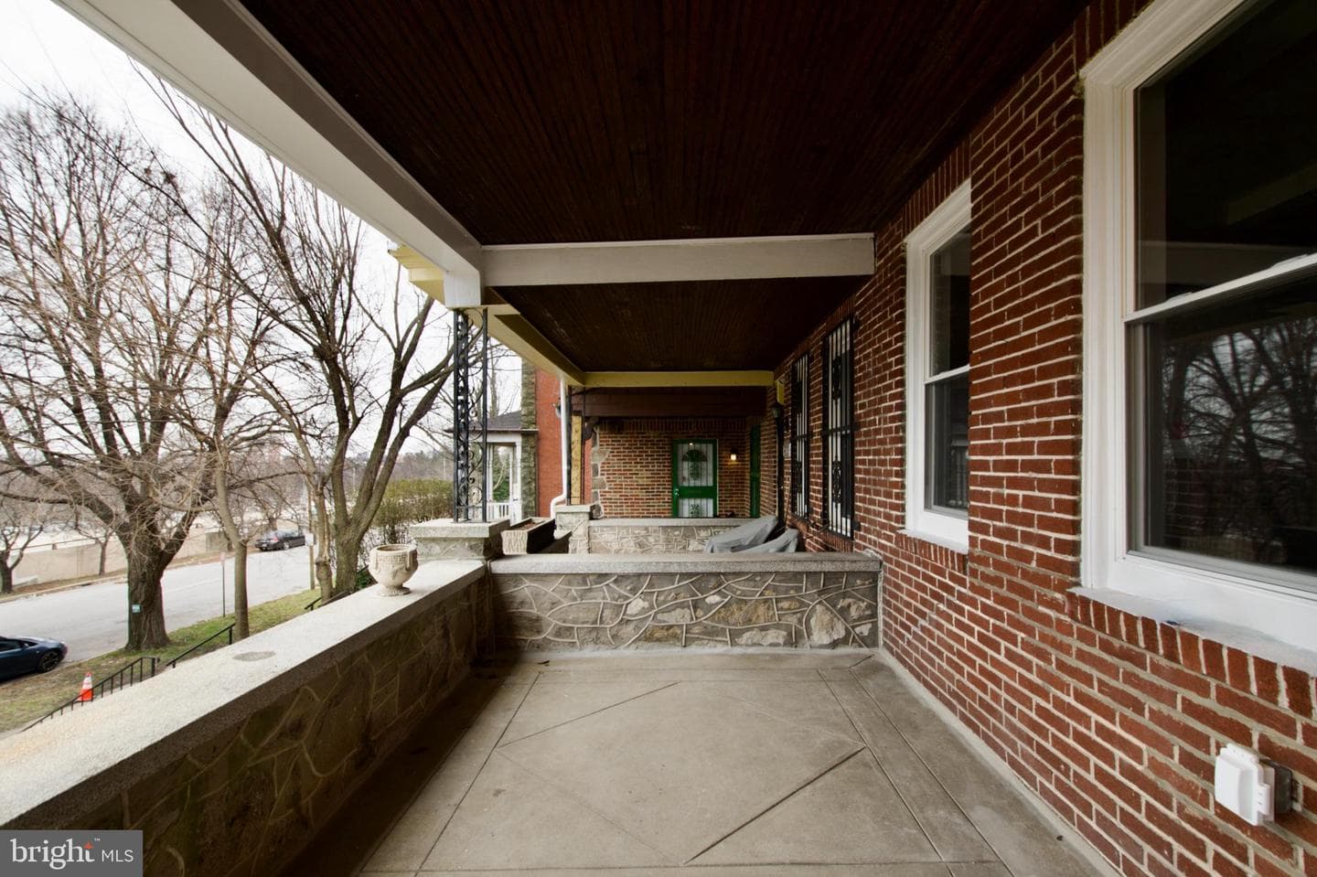 2208 Mount Royal Terrace photo 2