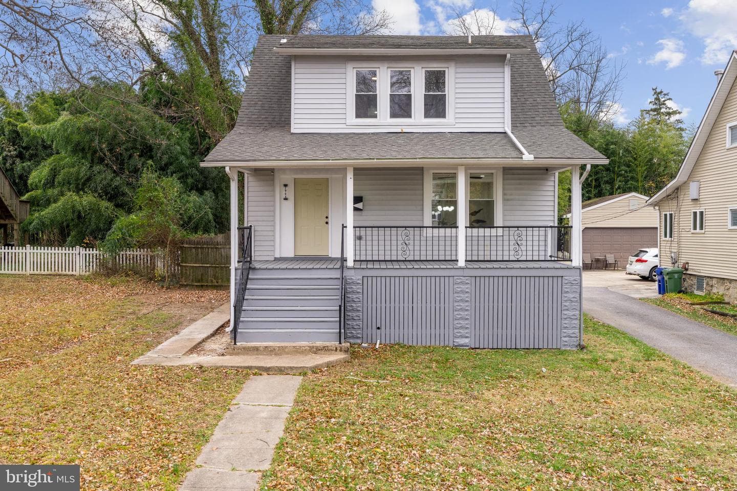 2905 Whitney Avenue photo 2