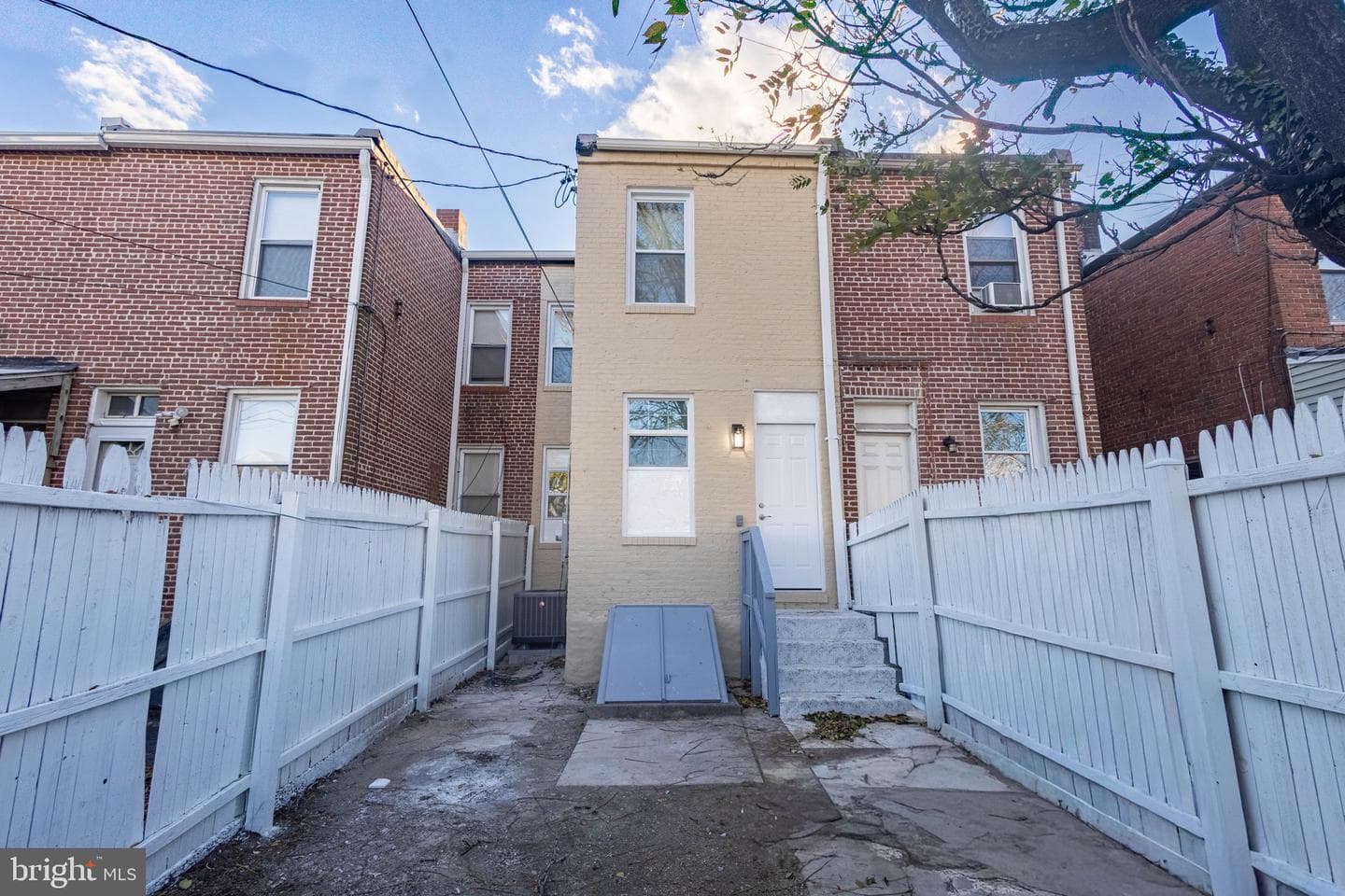2846 Lake Avenue photo 28