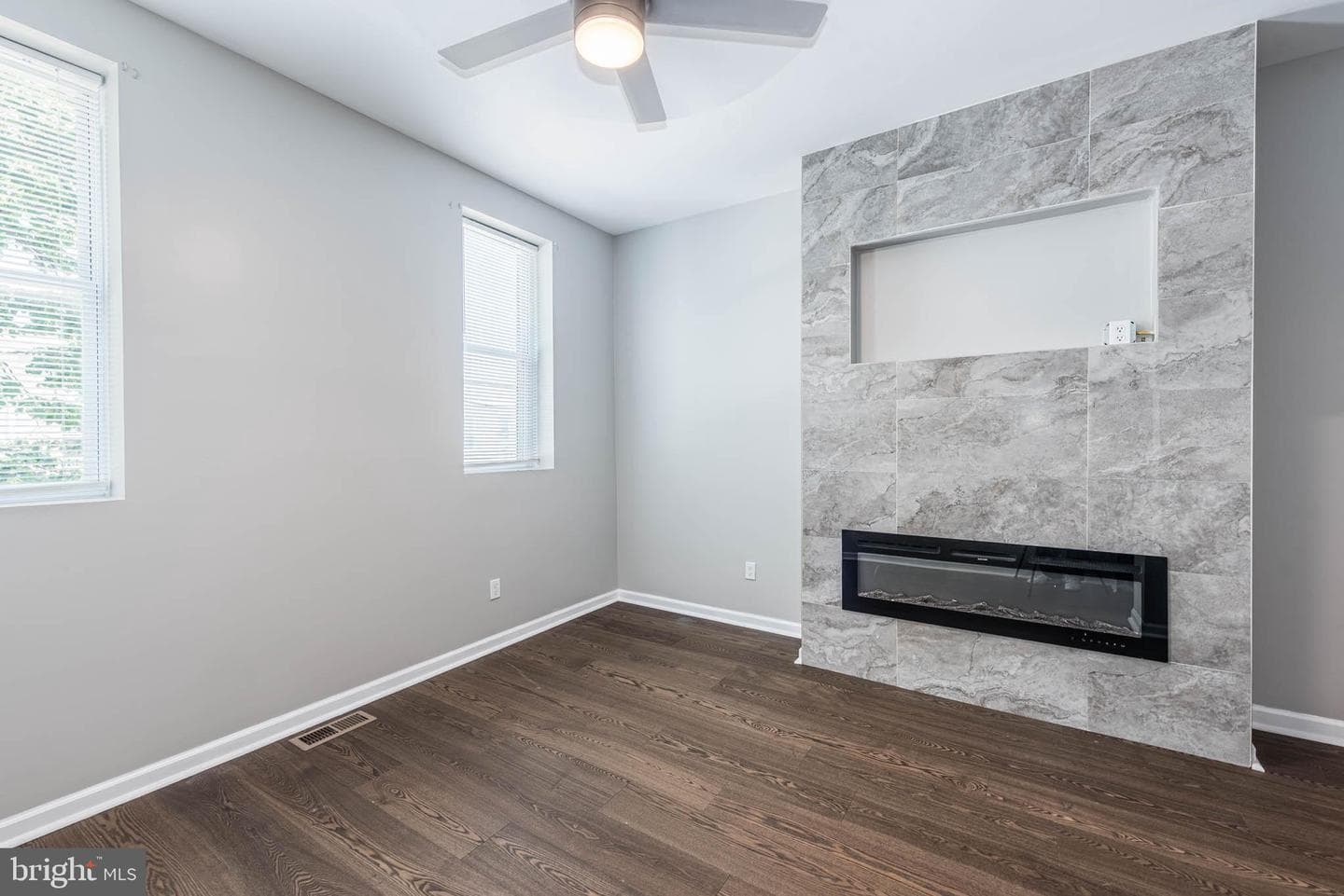 1715 E Oliver Street photo 12