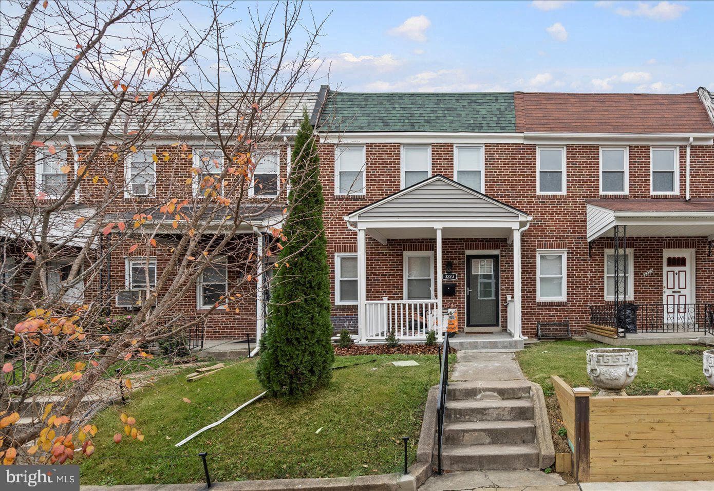 3223 Spaulding Avenue photo 32