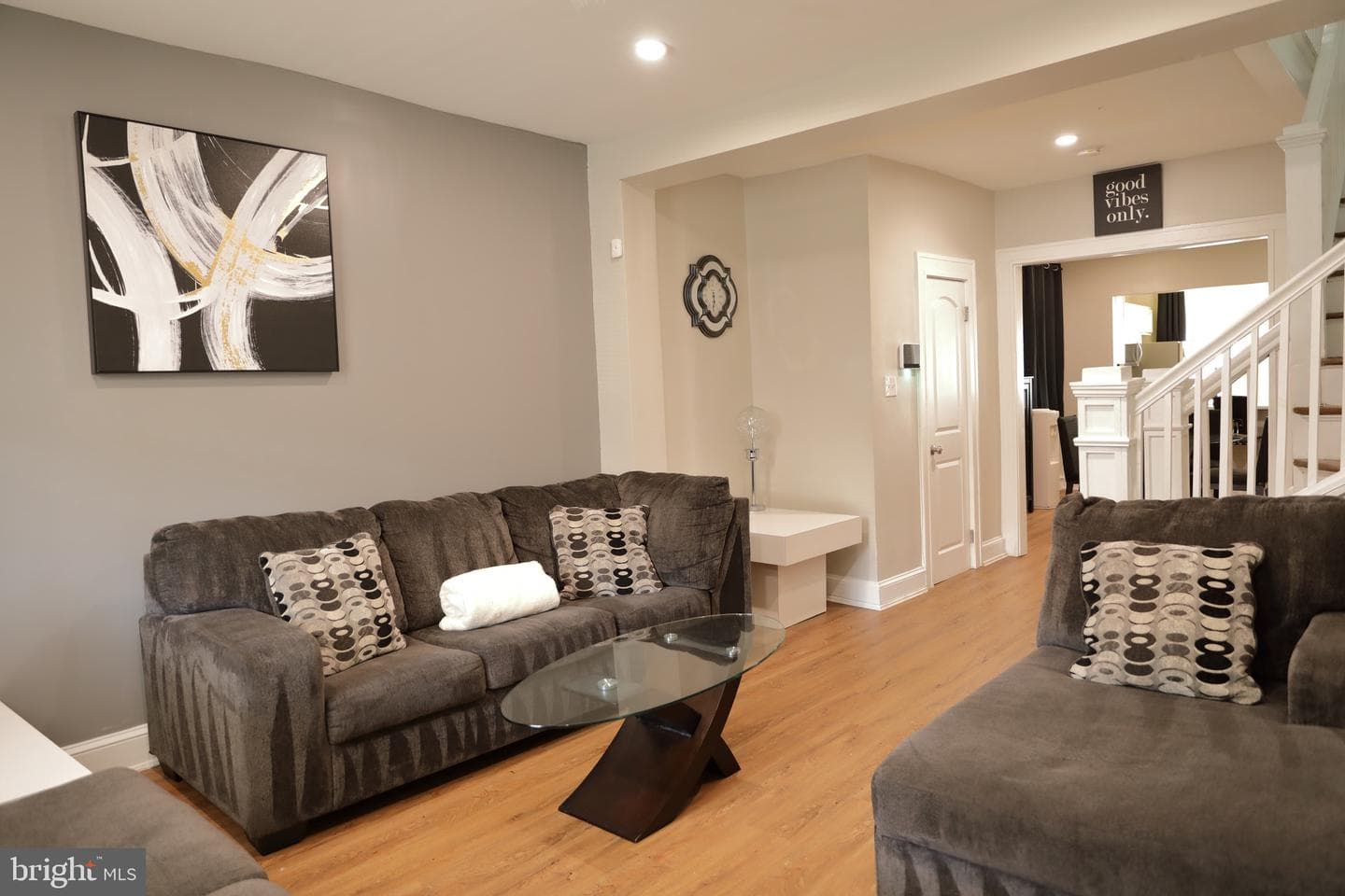313 Gwynn Avenue photo 3