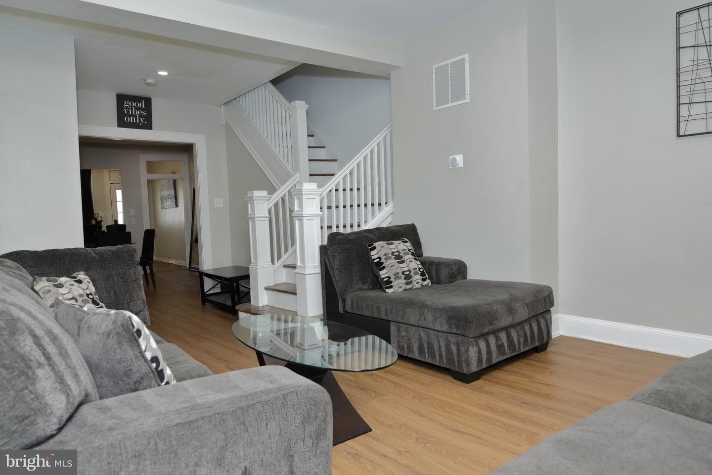 313 Gwynn Avenue photo 5