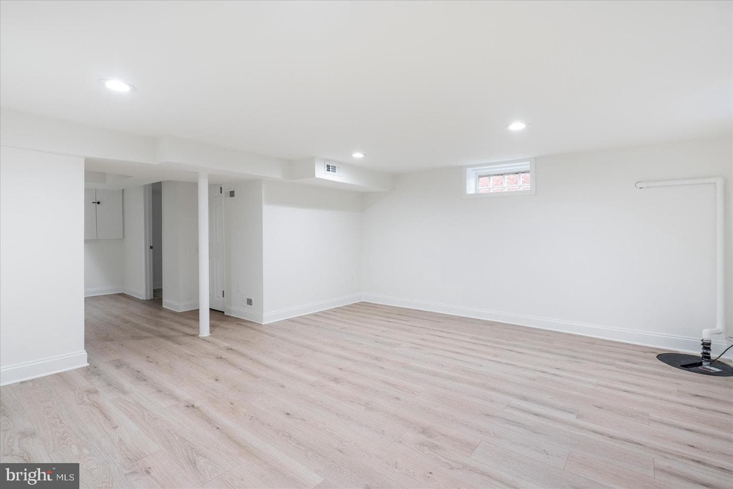 1324 Winston Avenue photo 26
