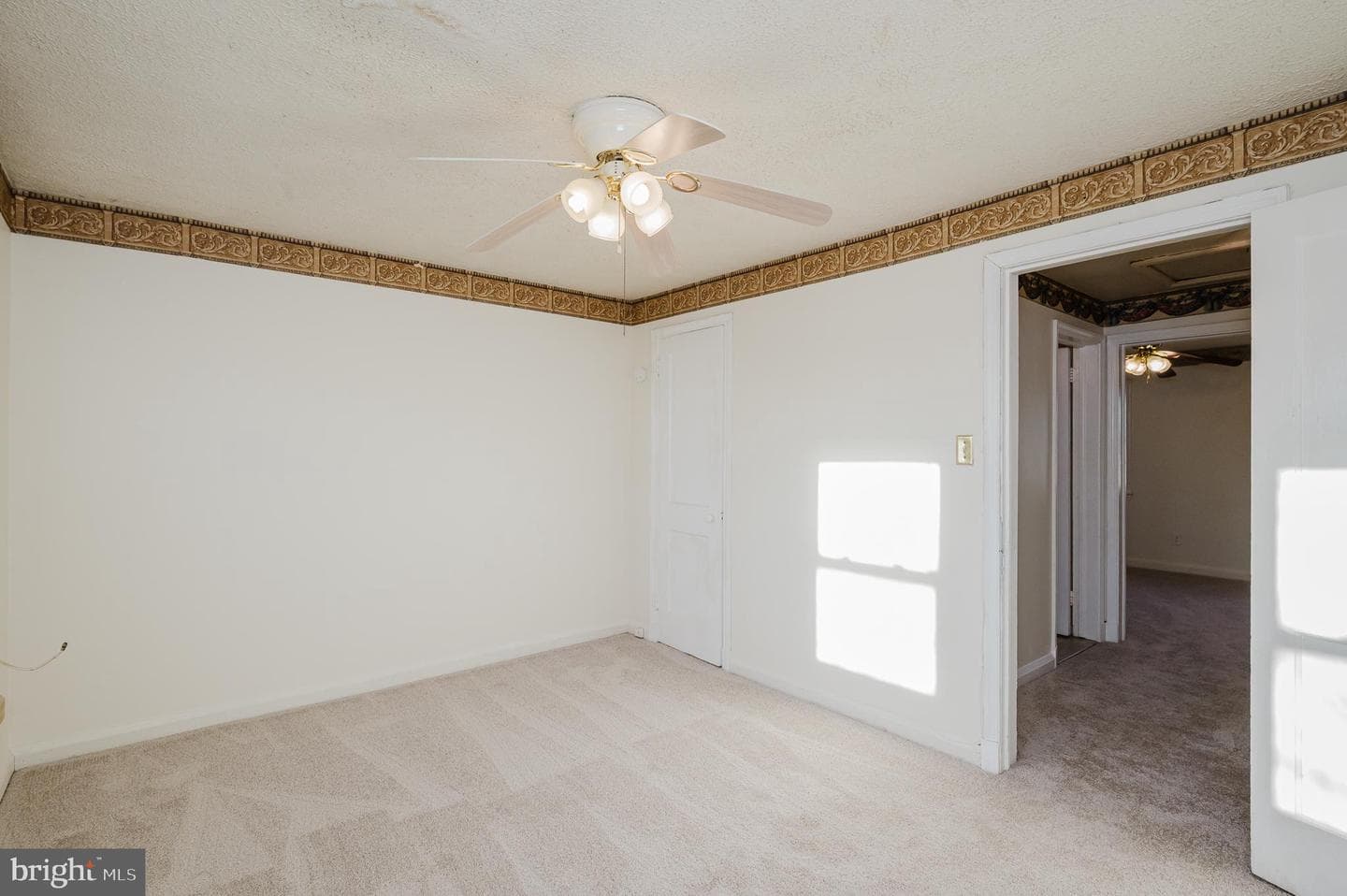 6321 Brown Avenue photo 15
