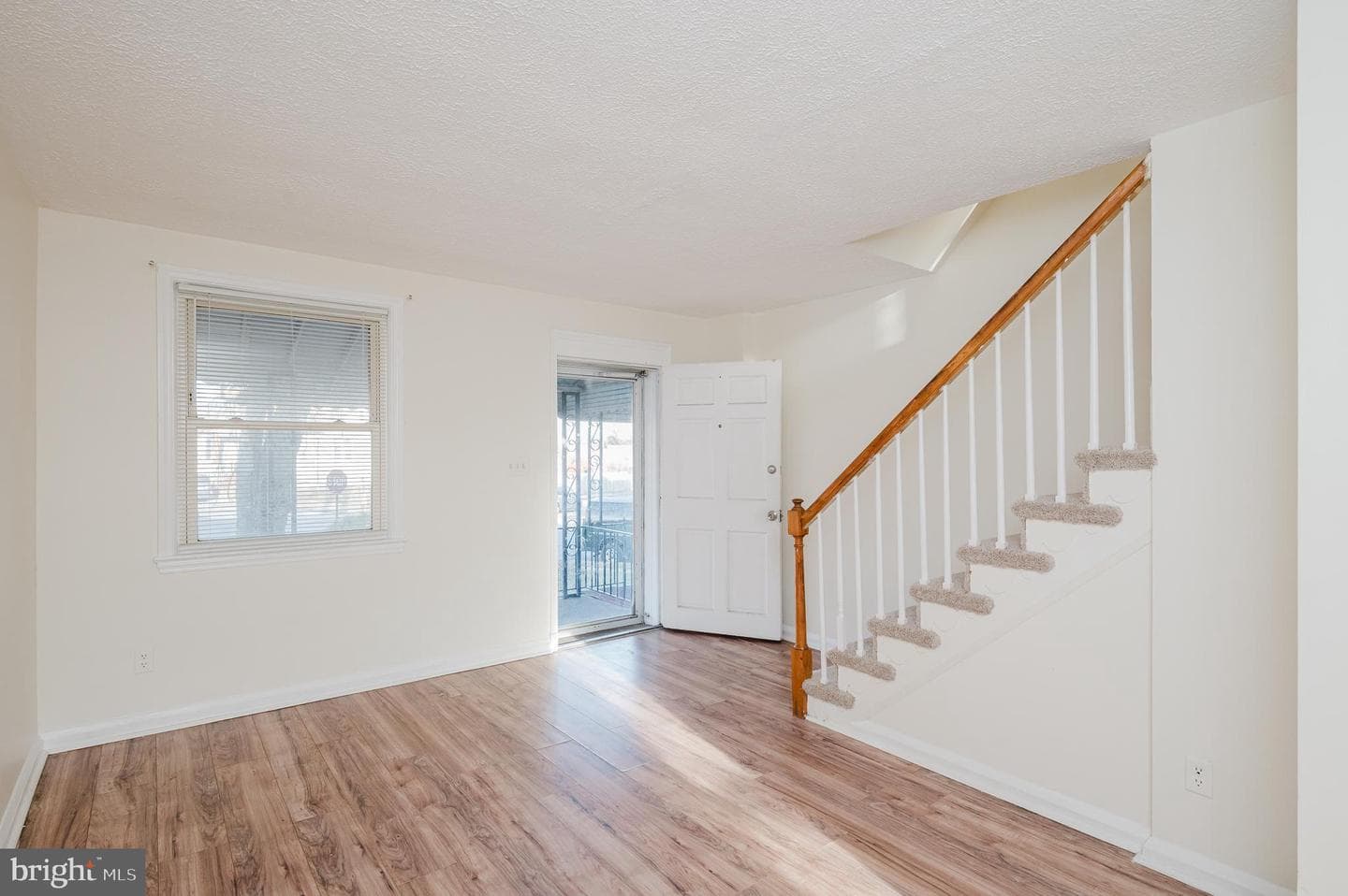 6321 Brown Avenue photo 4