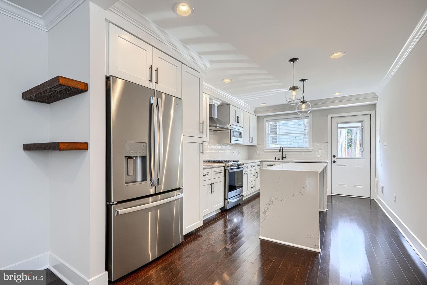 1459 Hull Street photo 11